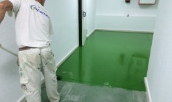 APLICACION PINTURA ESPECIAL PARA SUELOS